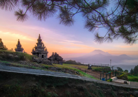 Komplek Wisata Sejarang Gedong Sewu di Semarang