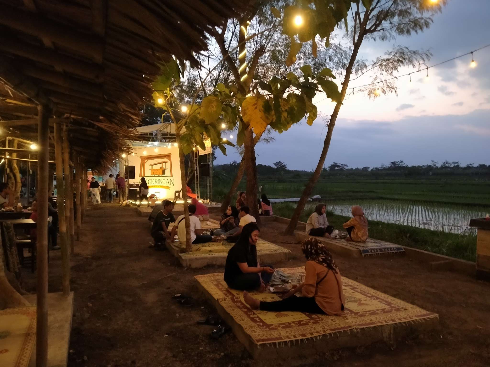 Angkringan Timbang Tebu